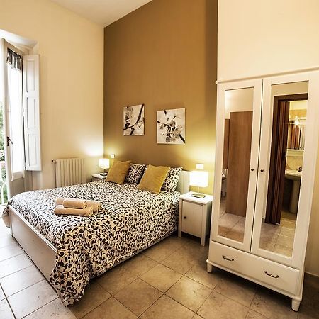 B&B Germinario Trani Bagian luar foto