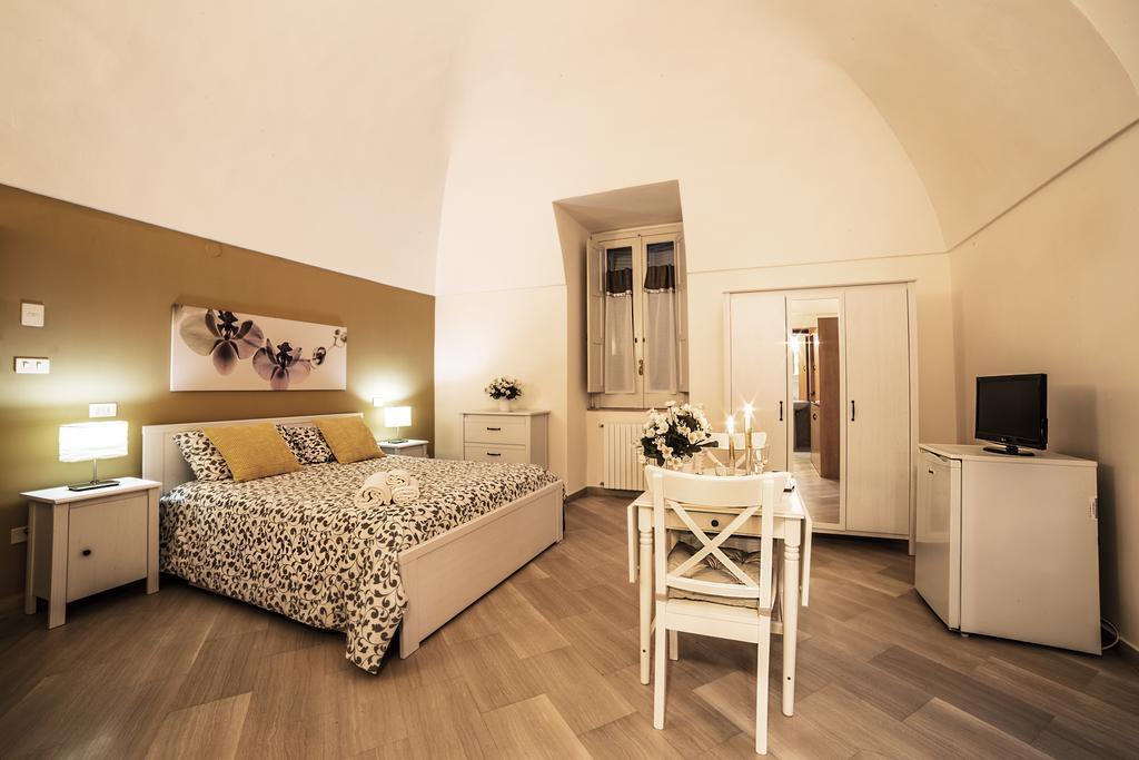 B&B Germinario Trani Bagian luar foto